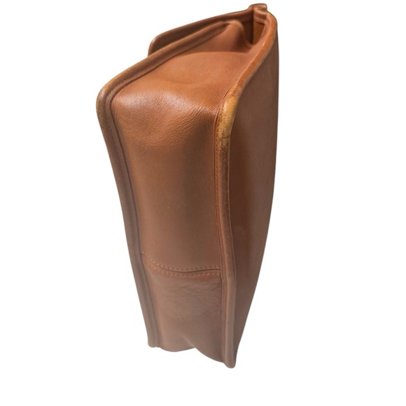 COACH Vintage Willis Bag. - Picture 8 of 16